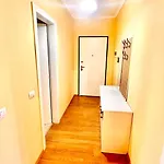 Okay Apartment *